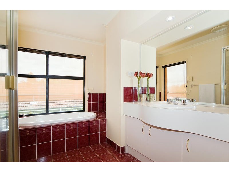 34 Douglas Street, Sherwood QLD 4075
