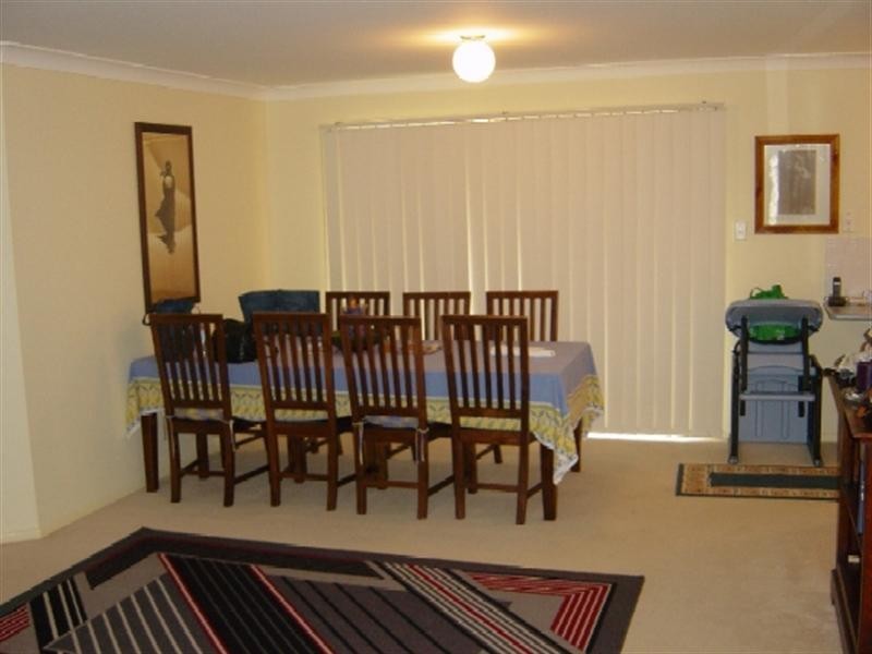 30 Vivian Street, Tennyson QLD 4105