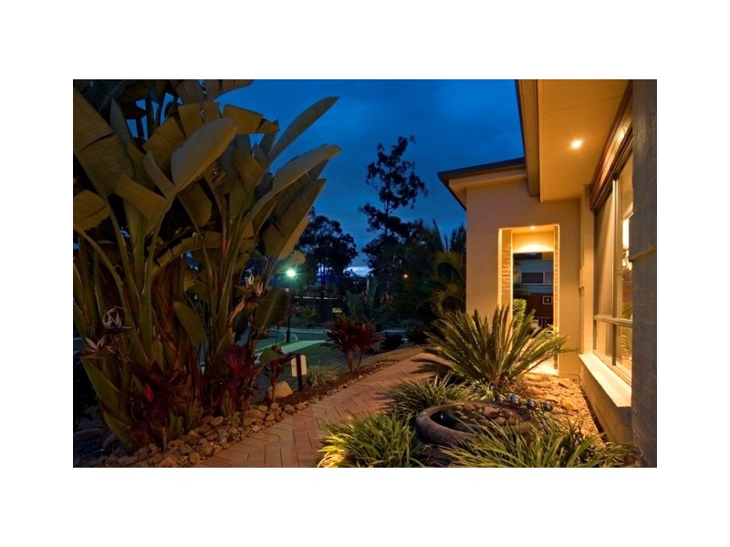 18 Burlington Terrace, Springfield Lakes QLD 4300