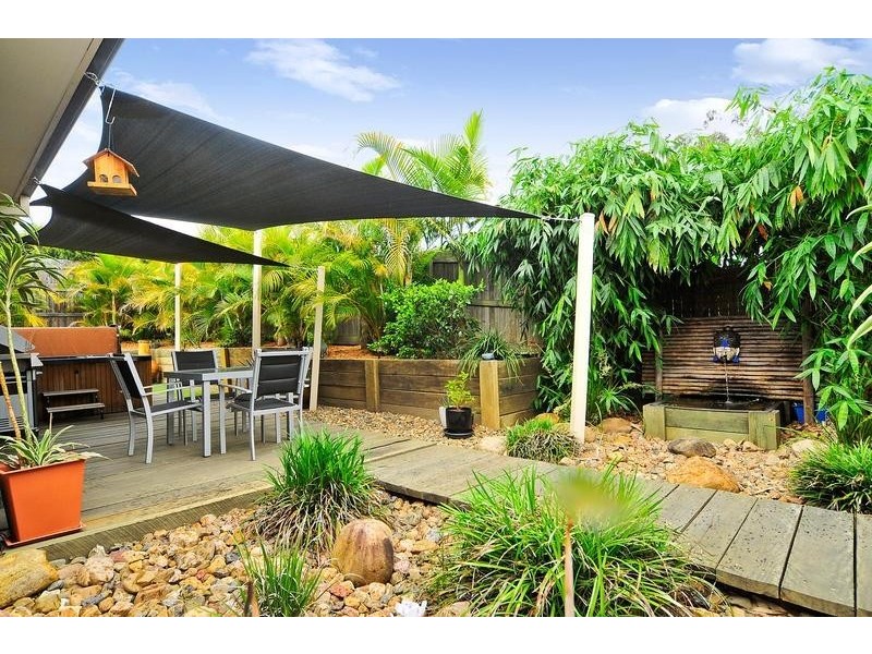 18 Burlington Terrace, Springfield Lakes QLD 4300