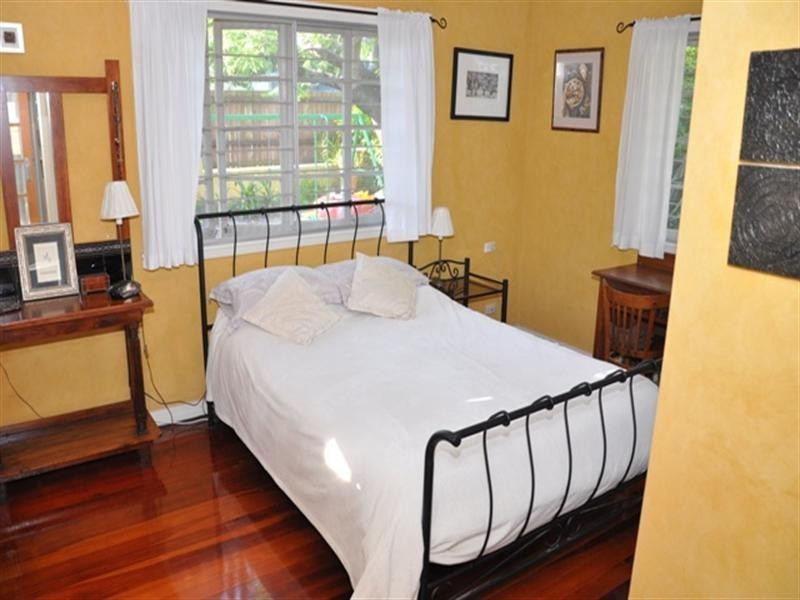 40 Dexter Street, Tennyson QLD 4105