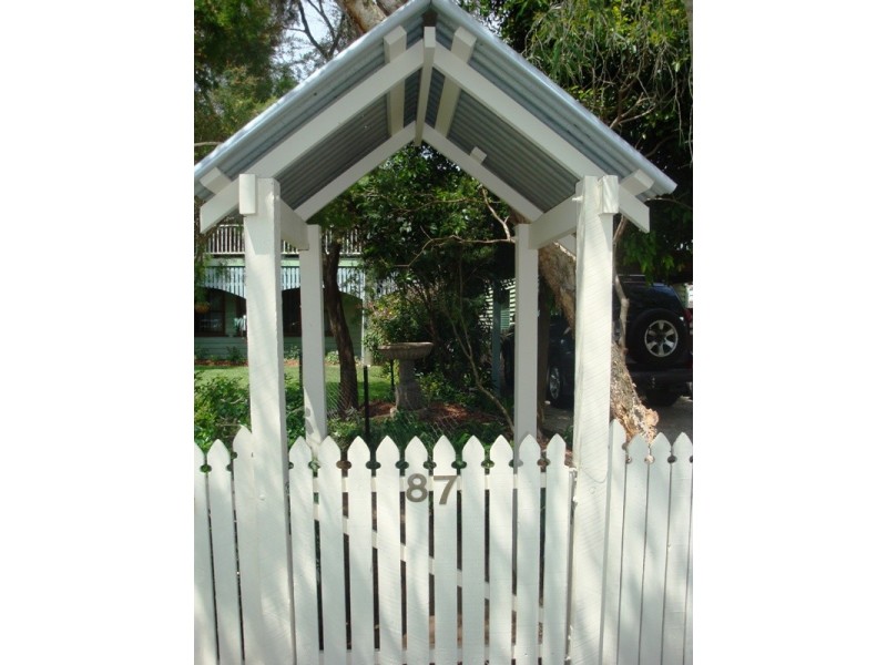 87 Lynne Grove Avenue, Corinda QLD 4075