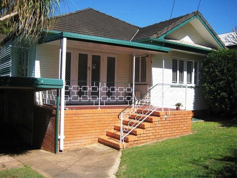 6 Hindon Street, Corinda QLD 4075