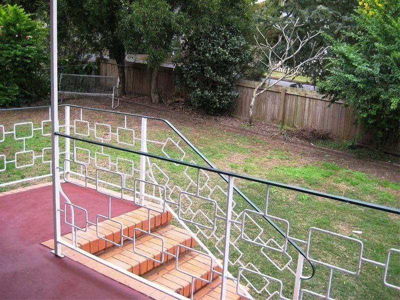 6 Hindon Street, Corinda QLD 4075