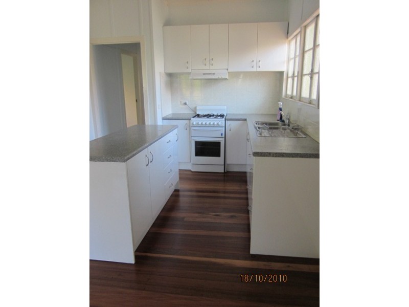 6 Magazine Street, Sherwood QLD 4075