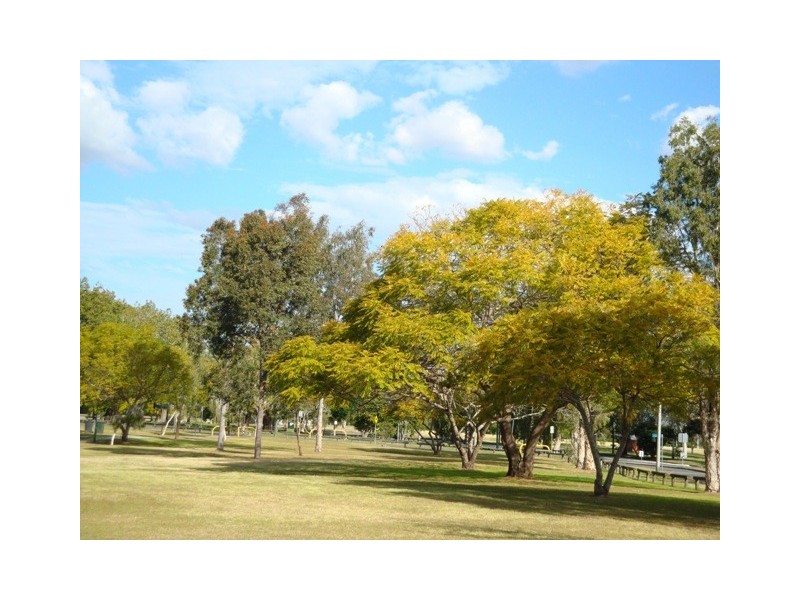 19 Graceville Avenue, Graceville QLD 4075