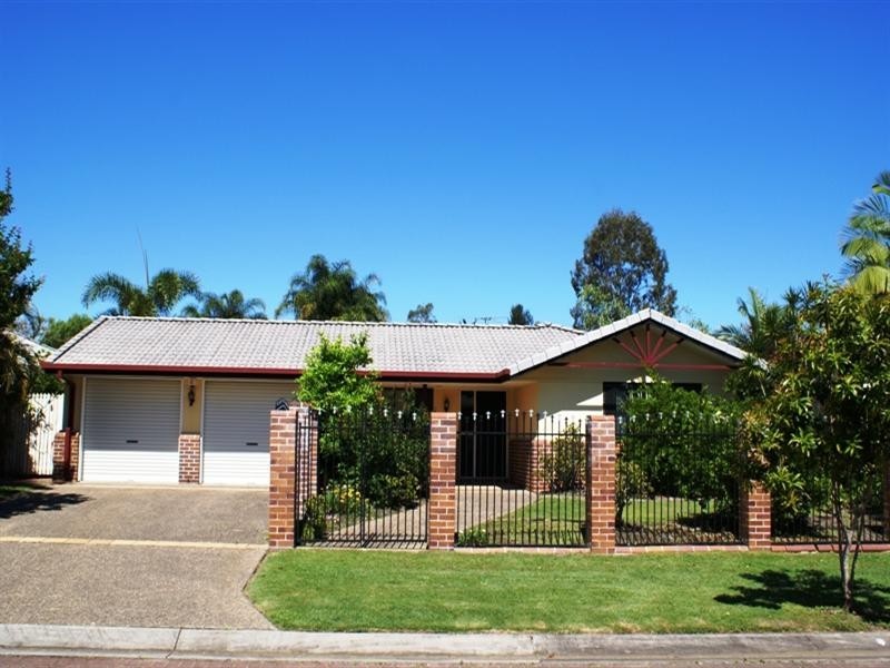 3 Meadow Place, Middle Park QLD 4074