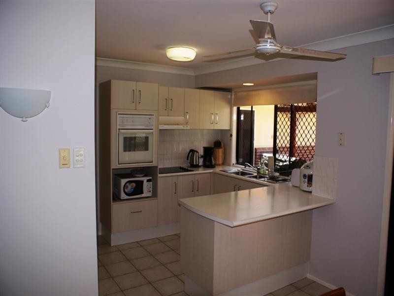 3 Meadow Place, Middle Park QLD 4074