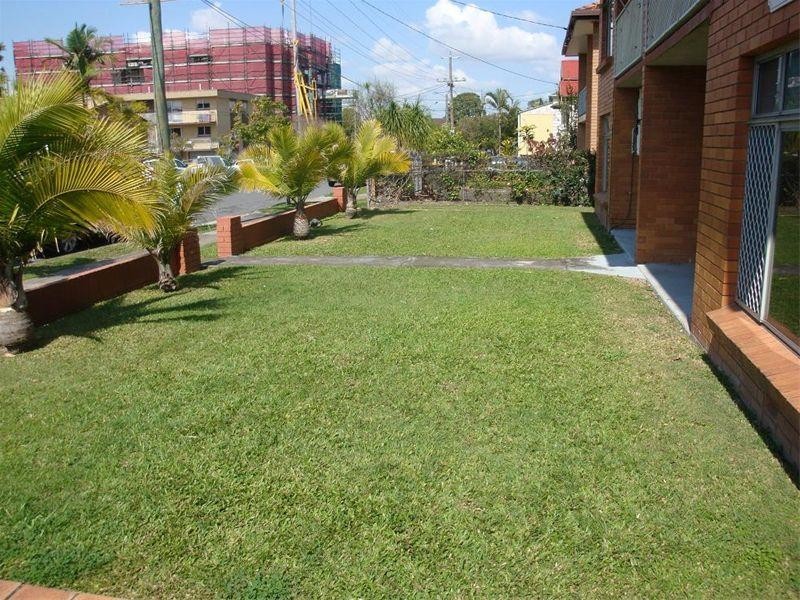 1/11 Carl Street, Woolloongabba QLD 4102