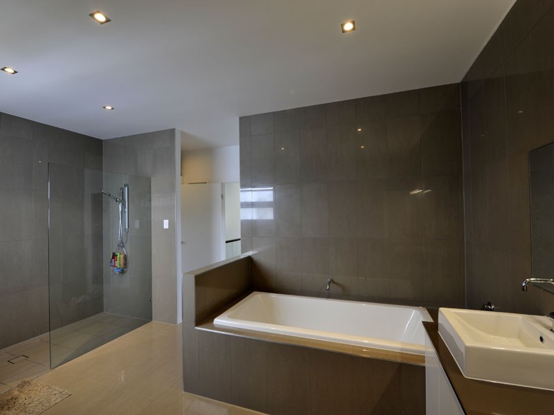 202 Graceville Avenue, Graceville QLD 4075