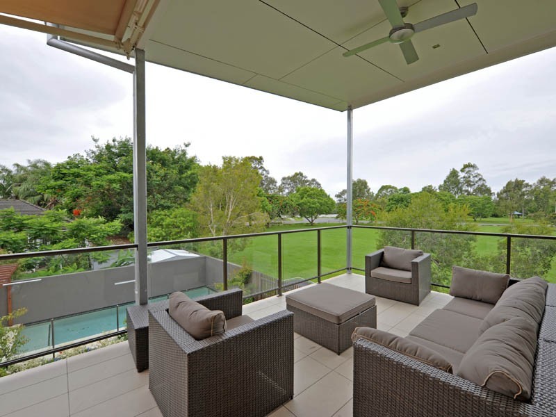 202 Graceville Avenue, Graceville QLD 4075