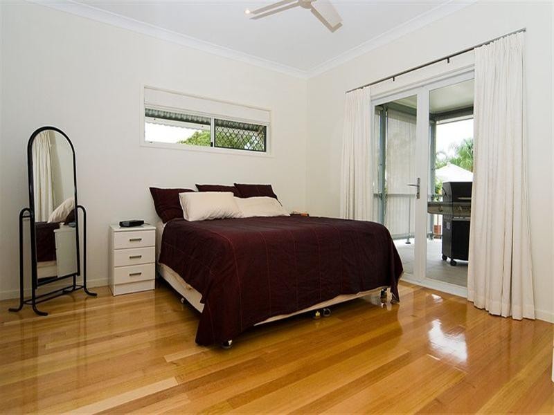 28 Graceville Avenue, Graceville QLD 4075