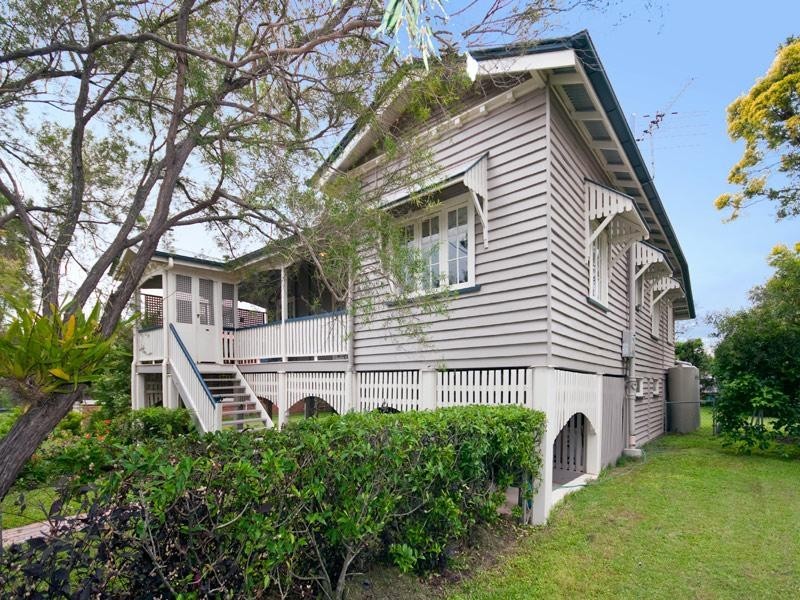 35 Magee Street, Graceville QLD 4075