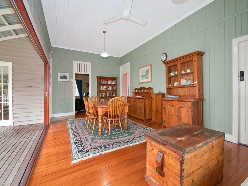 35 Magee Street, Graceville QLD 4075