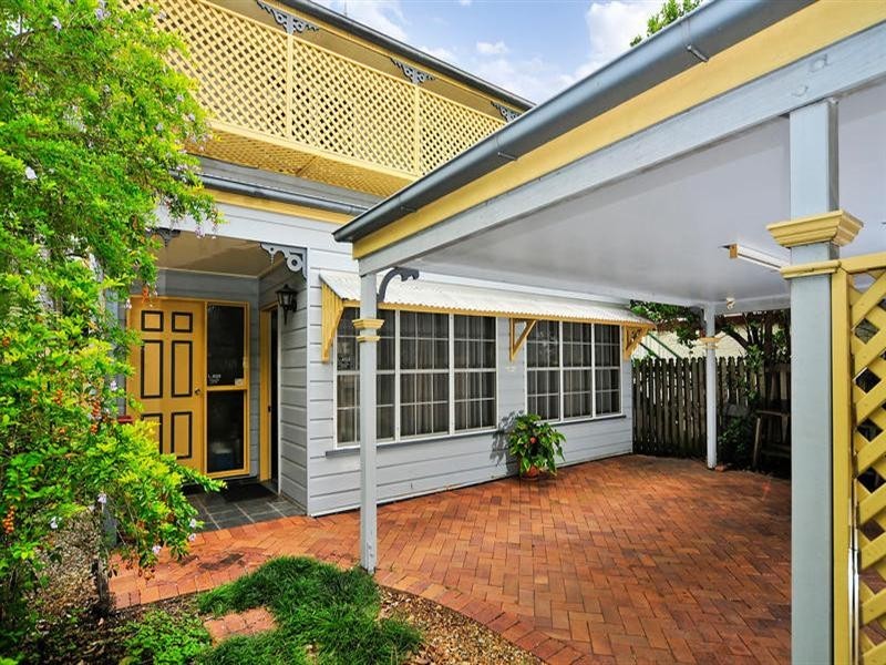 30 Bentinck, Sherwood QLD 4075