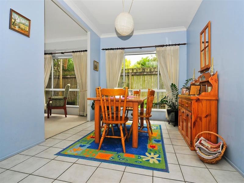 30 Bentinck, Sherwood QLD 4075