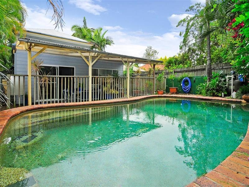 30 Bentinck, Sherwood QLD 4075