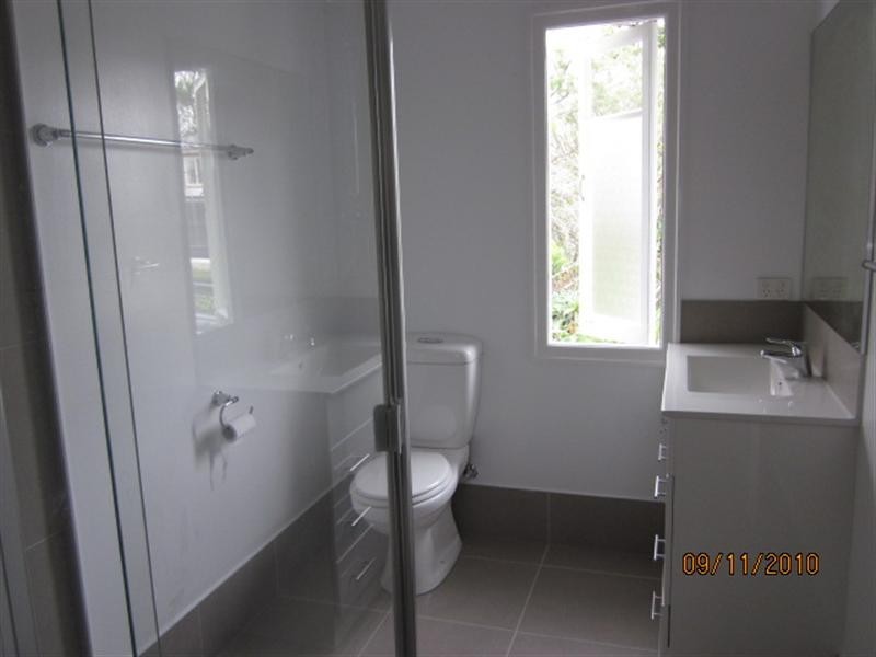 32 California Road, Oxley QLD 4075