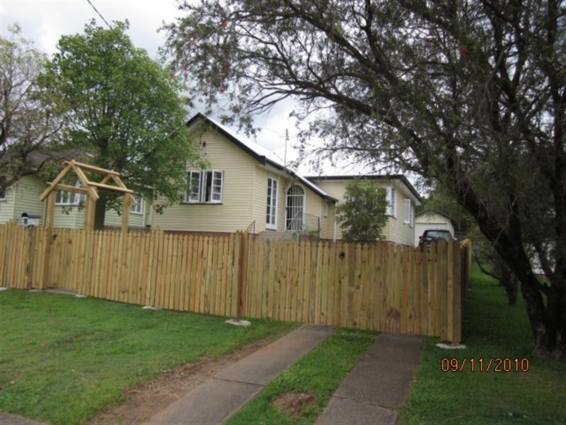 32 California Road, Oxley QLD 4075