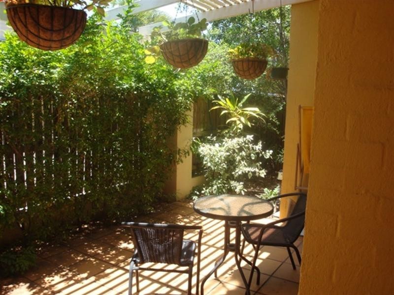 10/122 Central Avenue, Indooroopilly QLD 4068