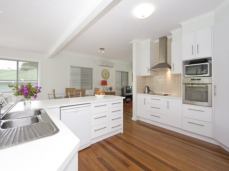 53 Thomas Street, Sherwood QLD 4075