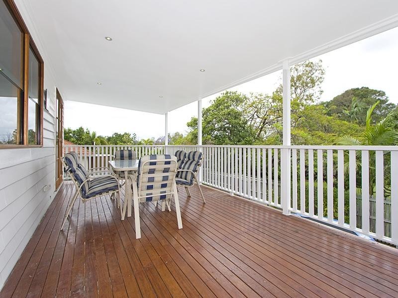 53 Thomas Street, Sherwood QLD 4075