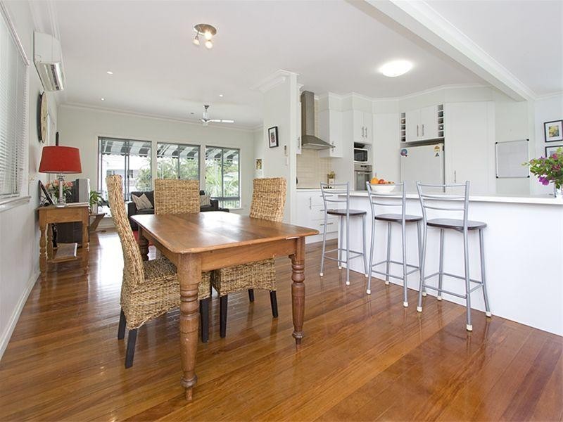 53 Thomas Street, Sherwood QLD 4075
