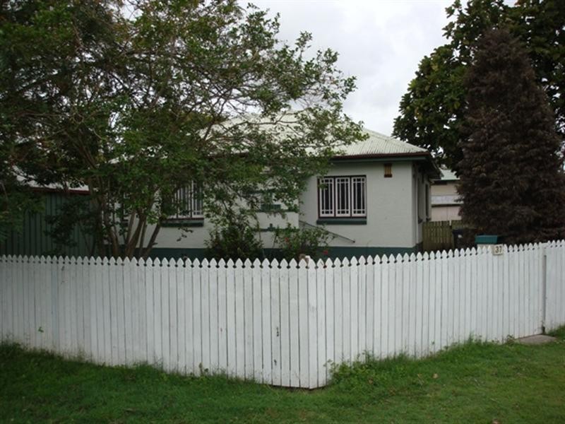 37 Austral Avenue, Graceville QLD 4075