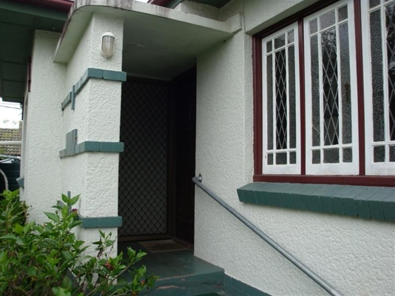 37 Austral Avenue, Graceville QLD 4075