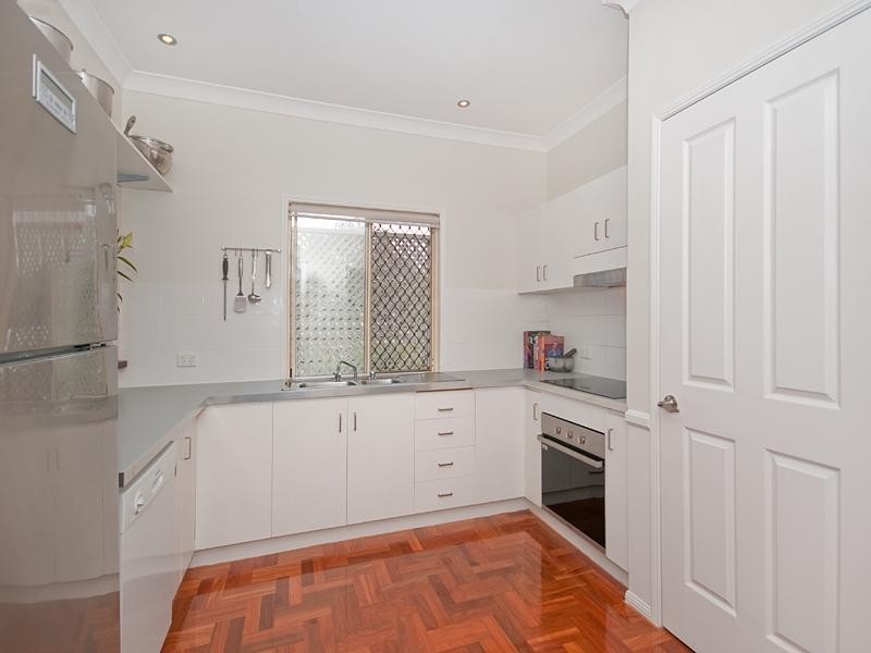 449 Honour Avenue, Graceville QLD 4075