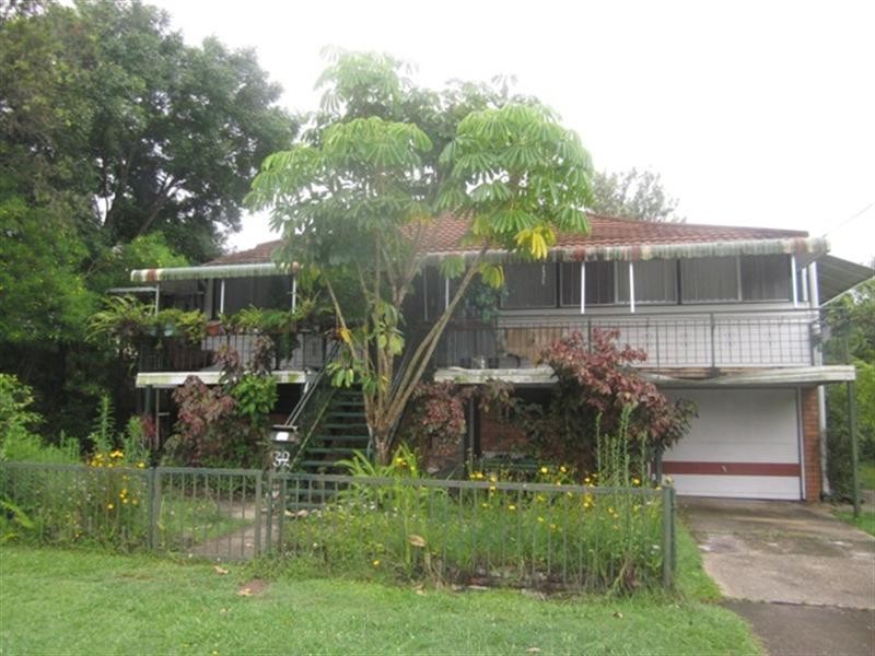 32 Thomas Street, Sherwood QLD 4075
