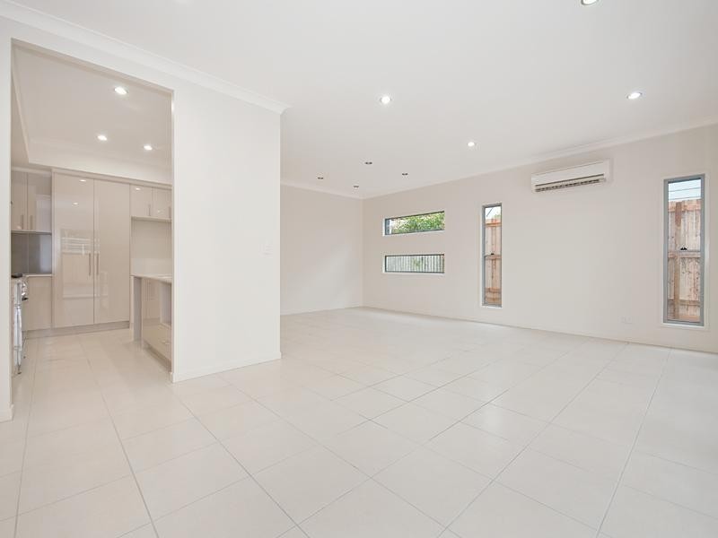 30 Turner Street, Corinda QLD 4075