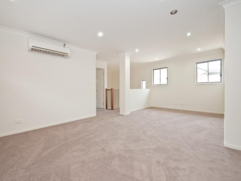 30 Turner Street, Corinda QLD 4075