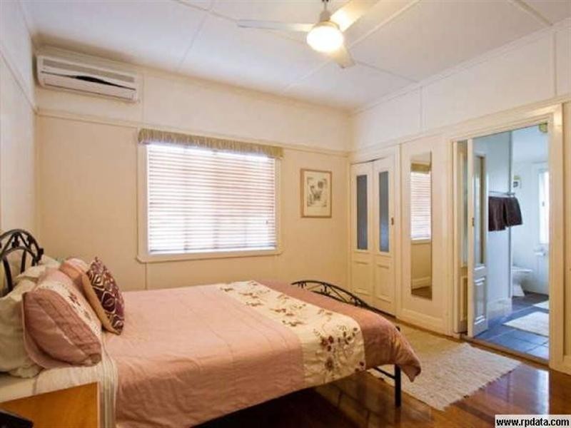 118 Clara Street, Corinda QLD 4075