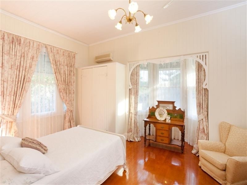 193 Honour Avenue, Chelmer QLD 4068