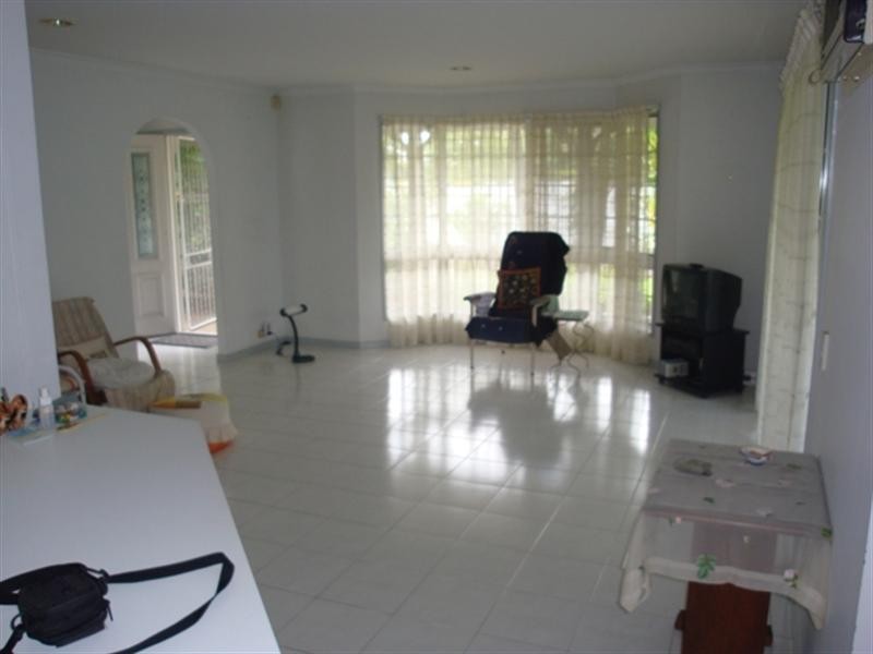 13 Plumer Street, Sherwood QLD 4075