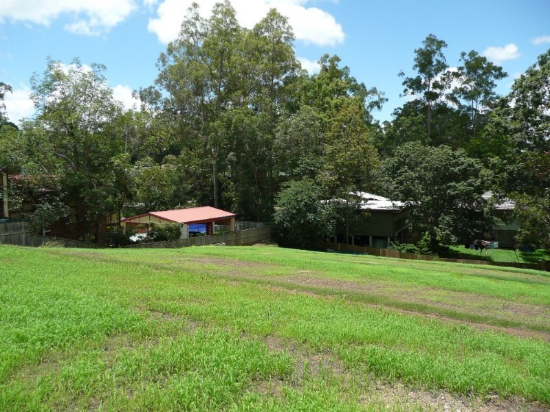 24 (Lot2) Henry Street, Chapel Hill QLD 4069