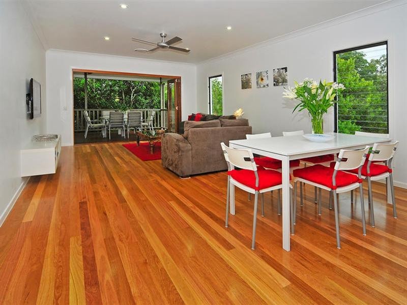 23 Haldane, Graceville QLD 4075