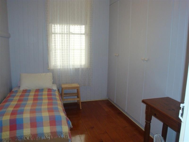 4 Railway Terrace, Corinda QLD 4075