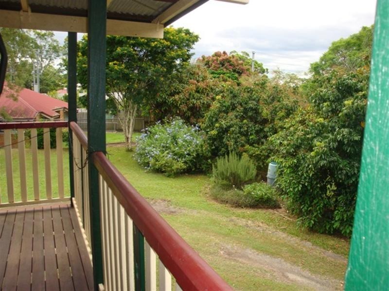 4 Railway Terrace, Corinda QLD 4075