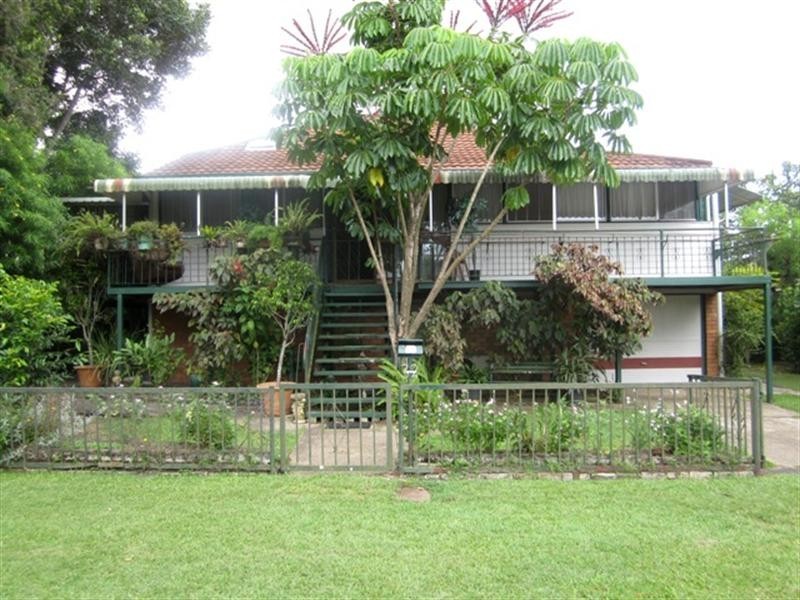 32 Thomas Street, Sherwood QLD 4075