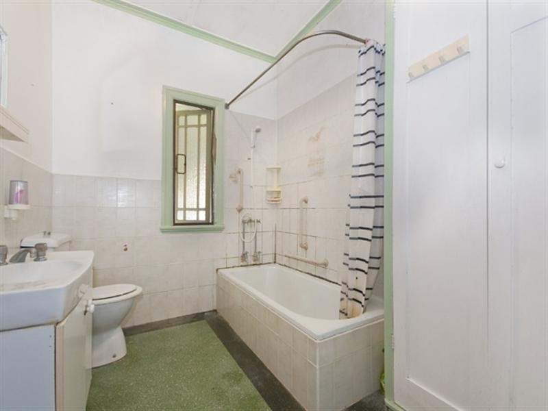 37 Austral Avenue, Graceville QLD 4075