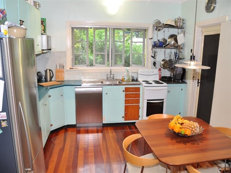 40 Dexter Street, Tennyson QLD 4105