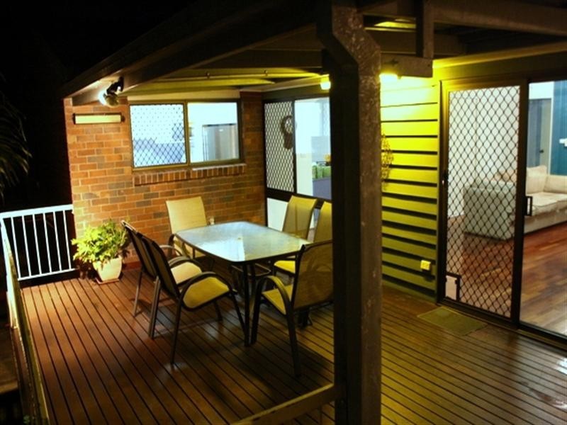 7 Edinglassie Street, Seventeen Mile Rocks QLD 4073