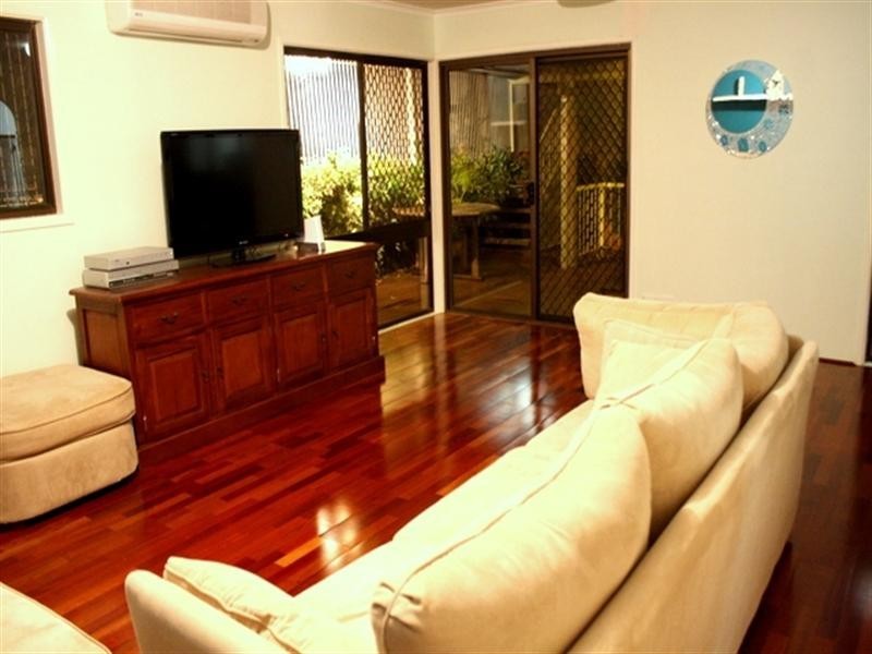 7 Edinglassie Street, Seventeen Mile Rocks QLD 4073