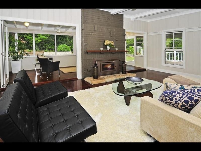 9 Woodberry Avenue, Sherwood QLD 4075