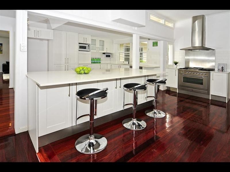 9 Woodberry Avenue, Sherwood QLD 4075