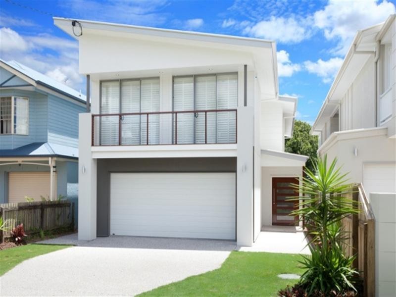 26 Strong Avenue, Graceville QLD 4075