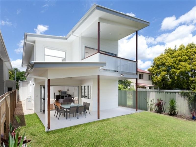 26 Strong Avenue, Graceville QLD 4075