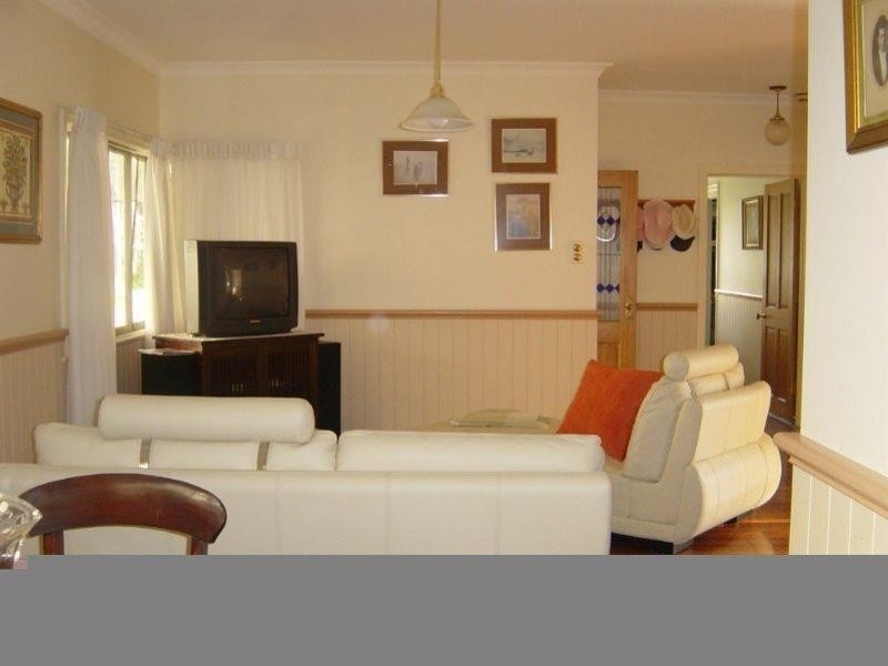 41 Kew Road, Graceville QLD 4075